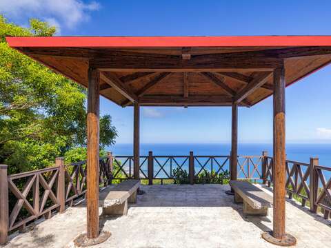 巴塱衛山忘憂亭